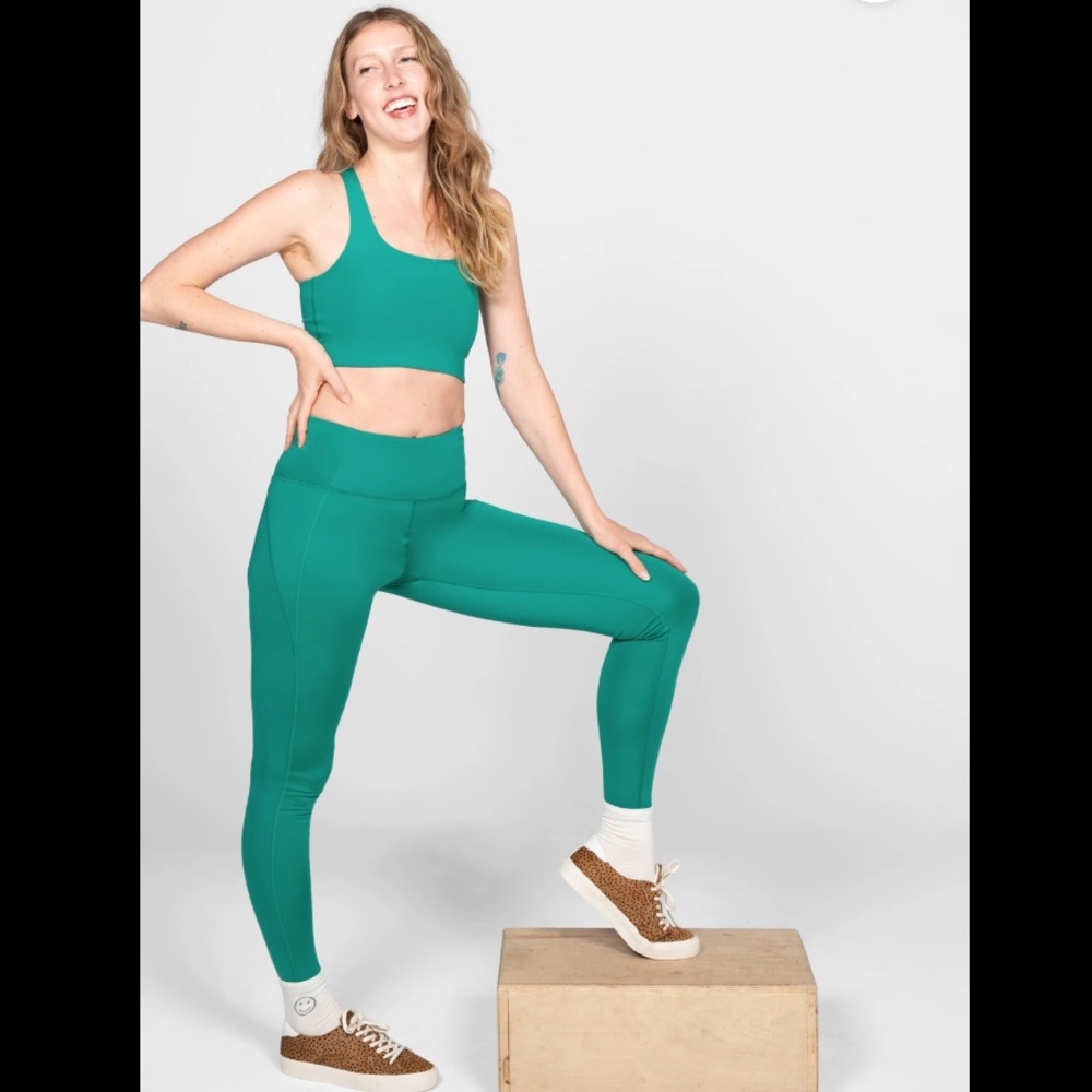 Girlfriend Collective 7/8 Legging in Saguaro